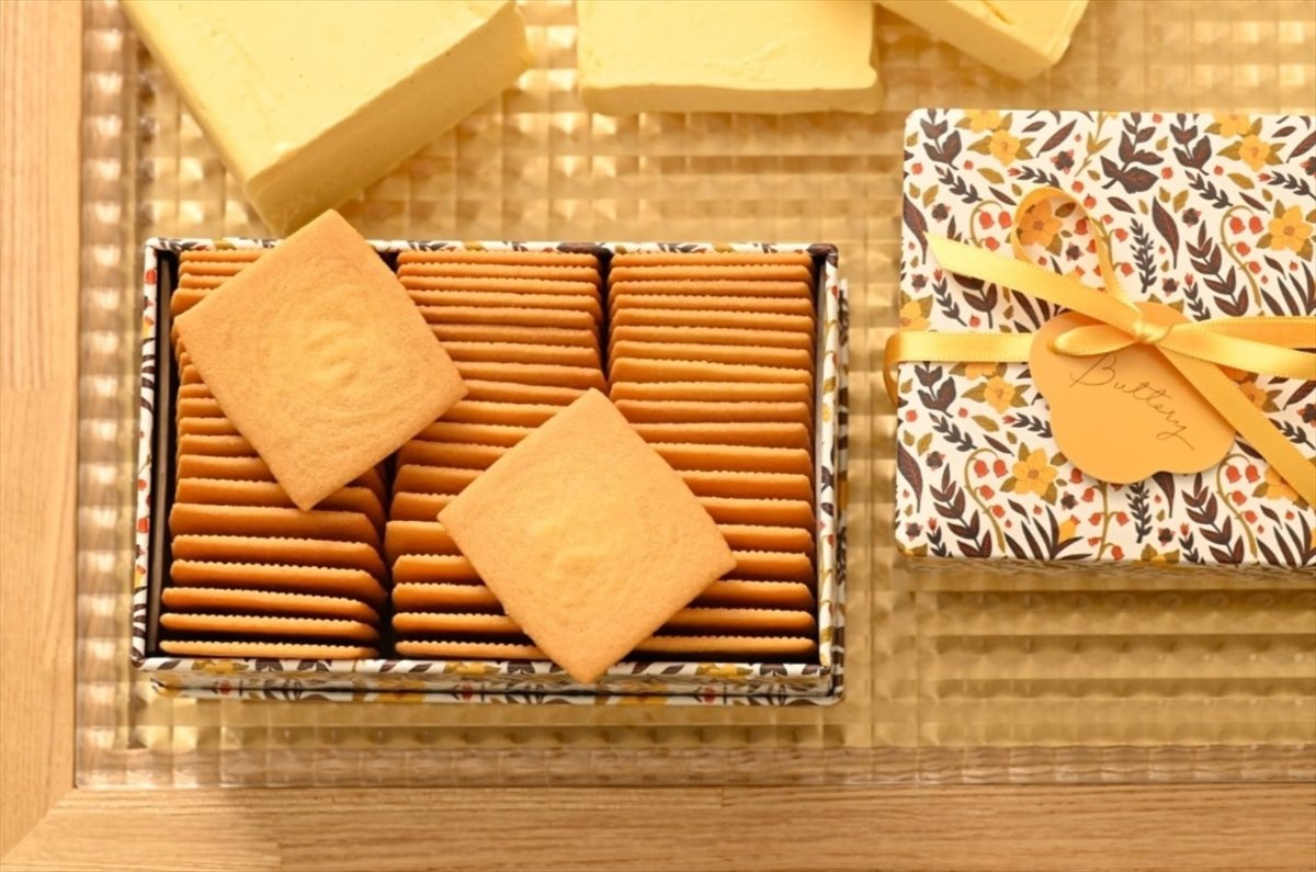 バタリークッキートリミング2_R.jpg
